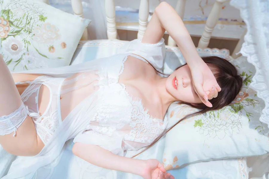 香草喵露露 – 玻璃房少女 Cosplay-第1张