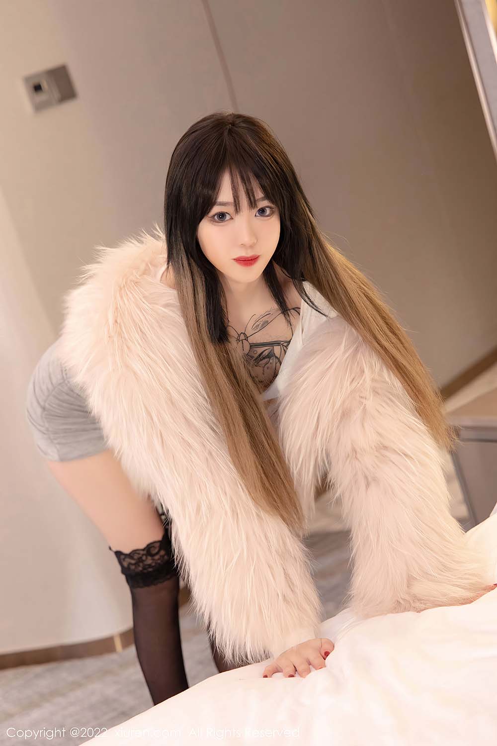 [Xiuren秀人网]2022.01.10 NO.4441 美腿黑丝 奶瓶. Xiuren秀人网-第2张