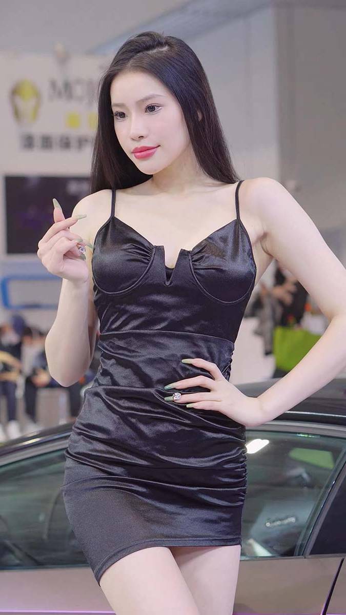 2023 深圳改装车展 Auto Salon Racing Model 48 街拍-第1张