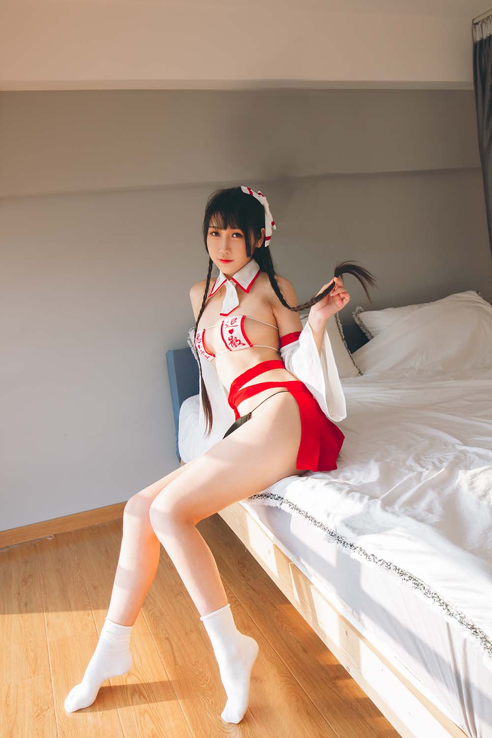 不呆猫 – 巫女 Cosplay-第2张