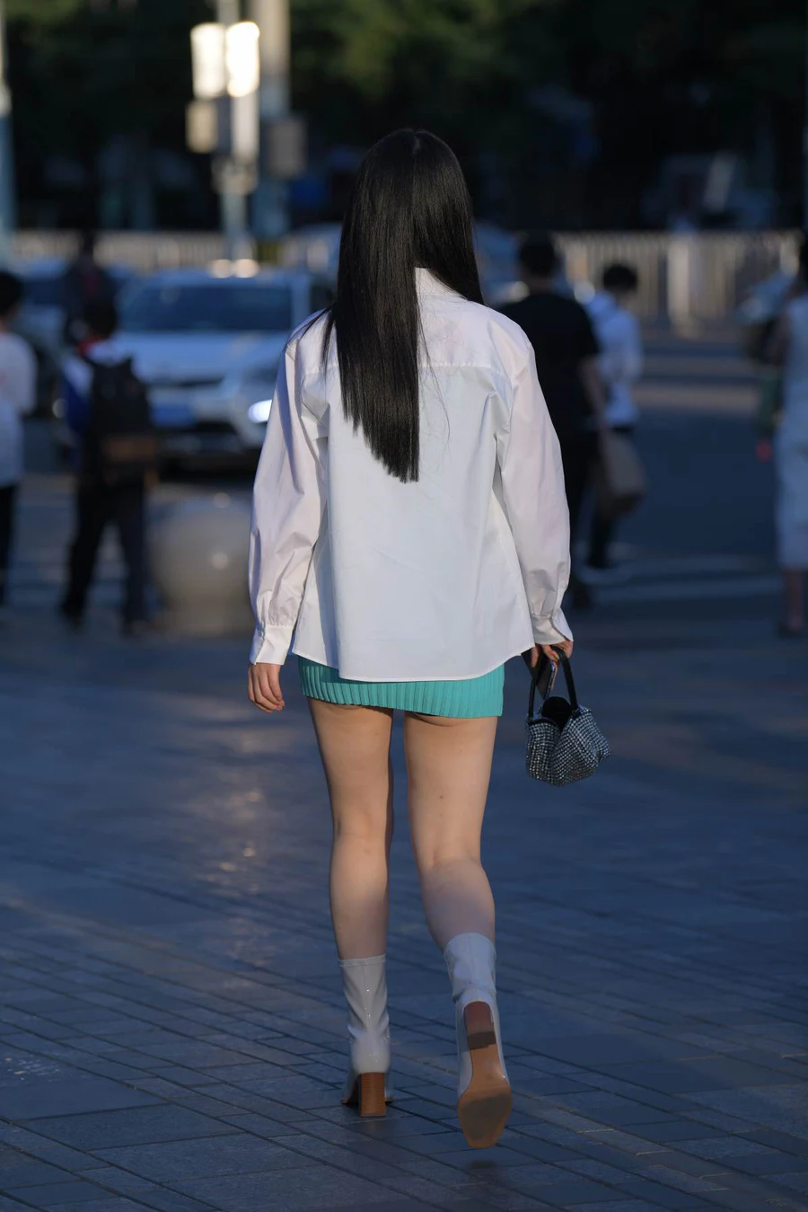精选街拍作品 NO.3598 绿色针织裙 街拍-第1张