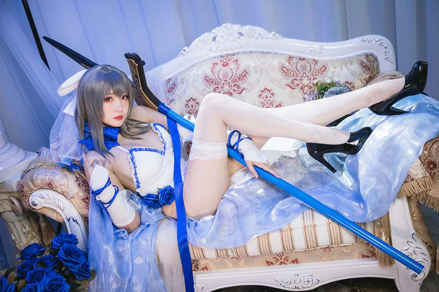 瓜希酱 – 路易九世礼服 Cosplay-第1张