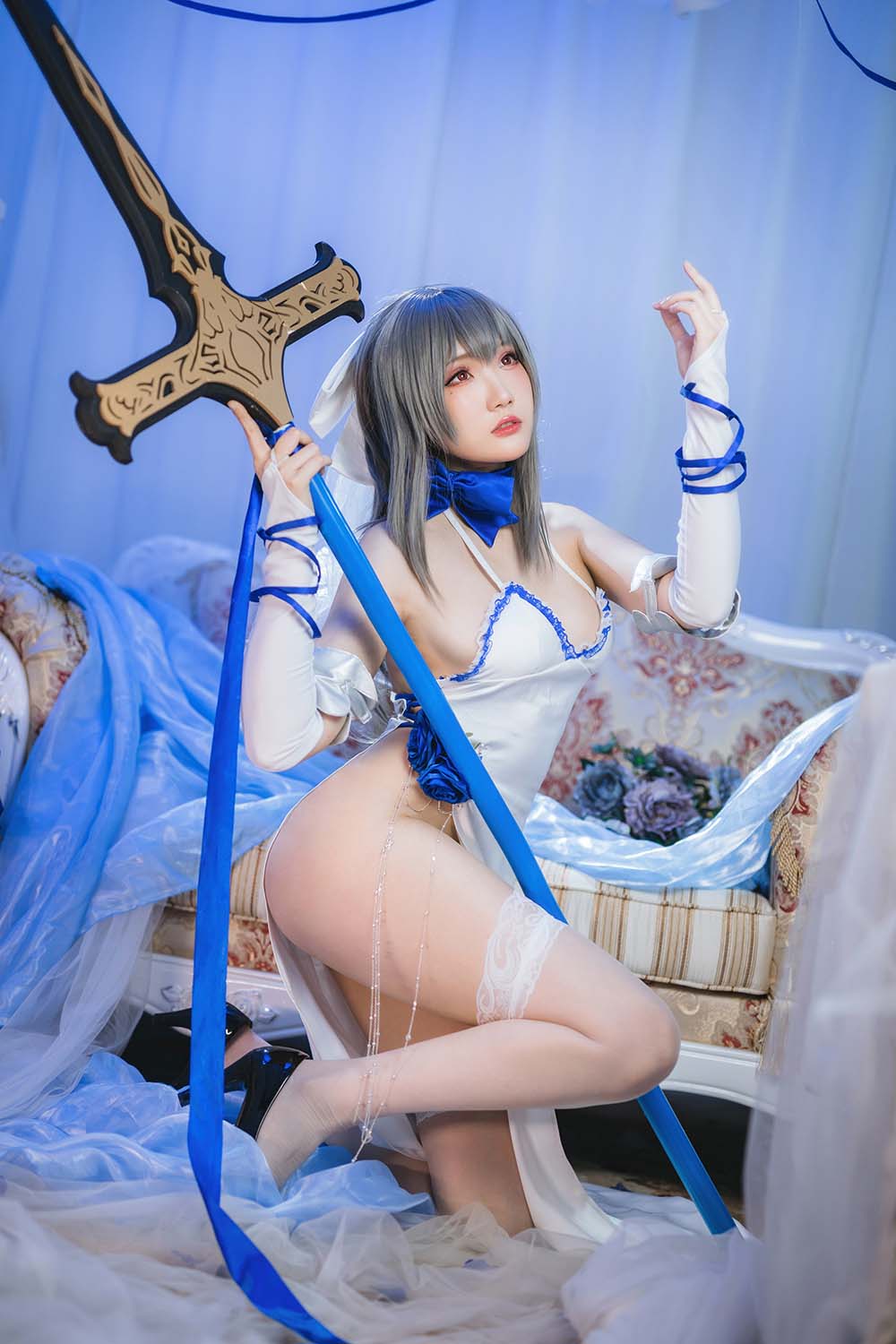 瓜希酱 – 路易九世礼服 Cosplay-第2张