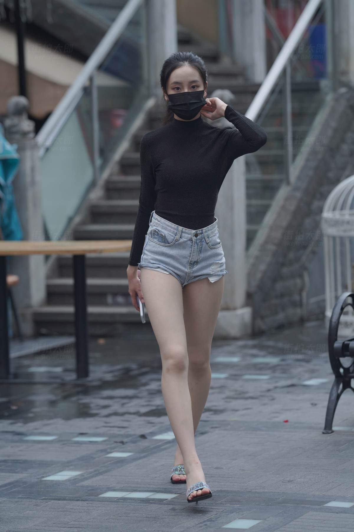 精选街拍作品 NO.3601 牛仔热裤美女 街拍-第1张