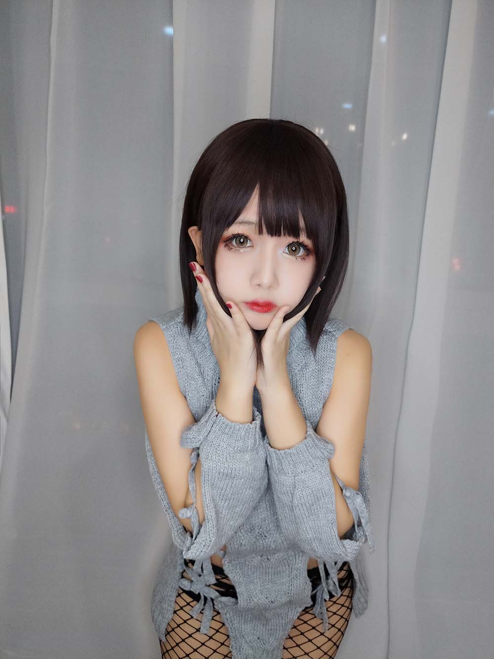 日奈娇 – 露背毛衣 Cosplay-第1张