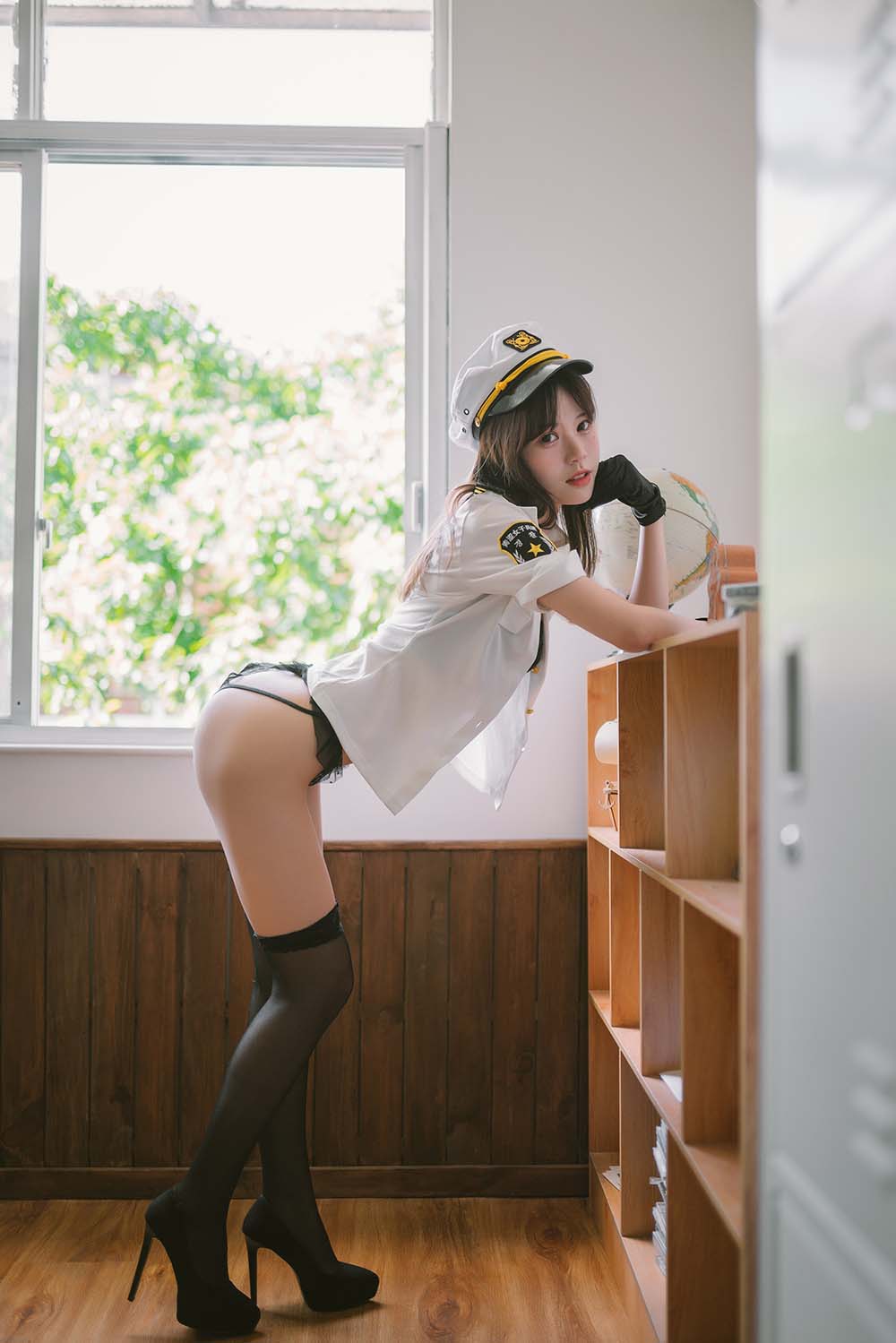 千反田鹿子 – 日常女警 Cosplay-第2张
