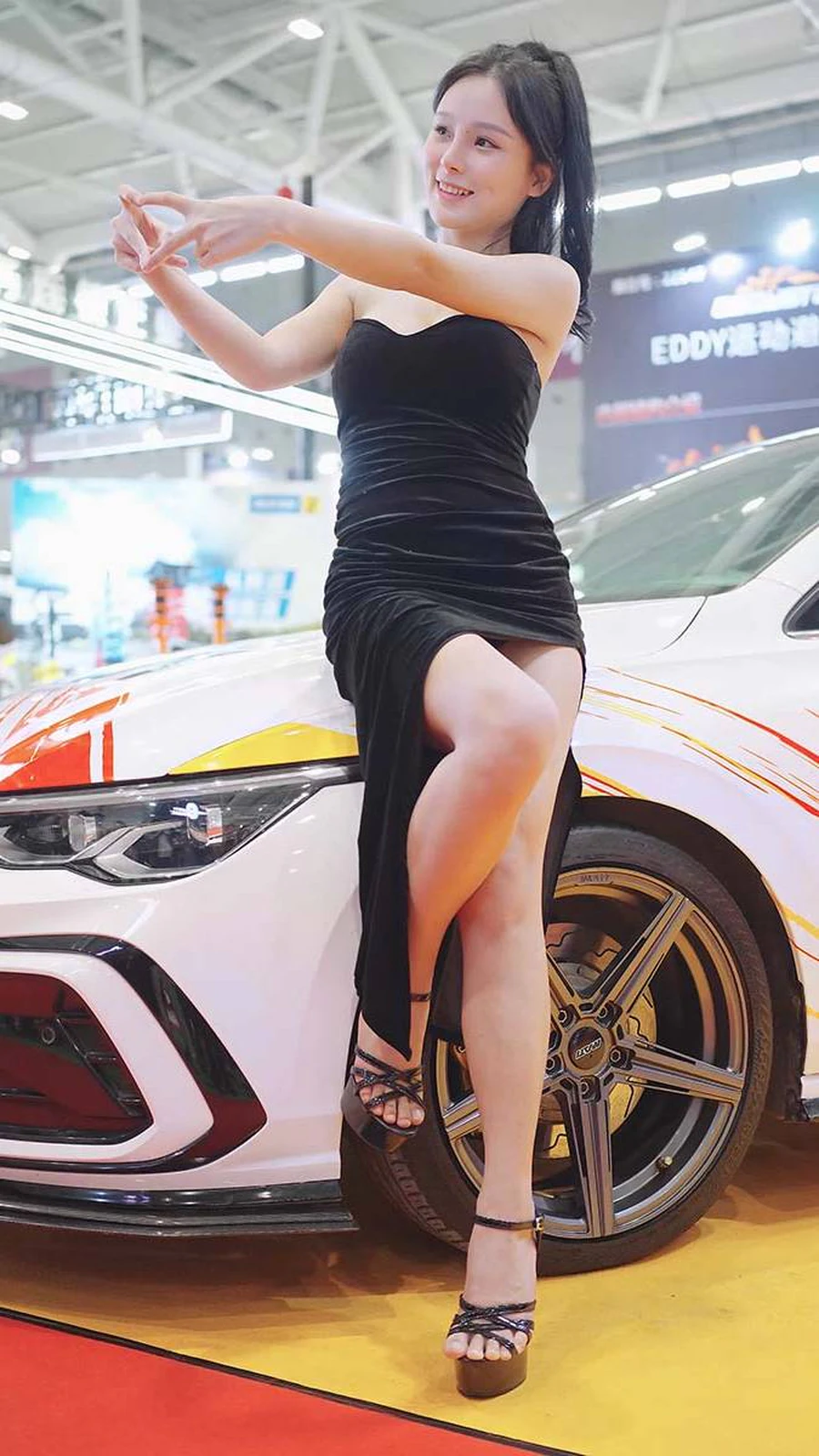 2023 深圳改装车展 Auto Salon Racing Model 53 街拍-第1张