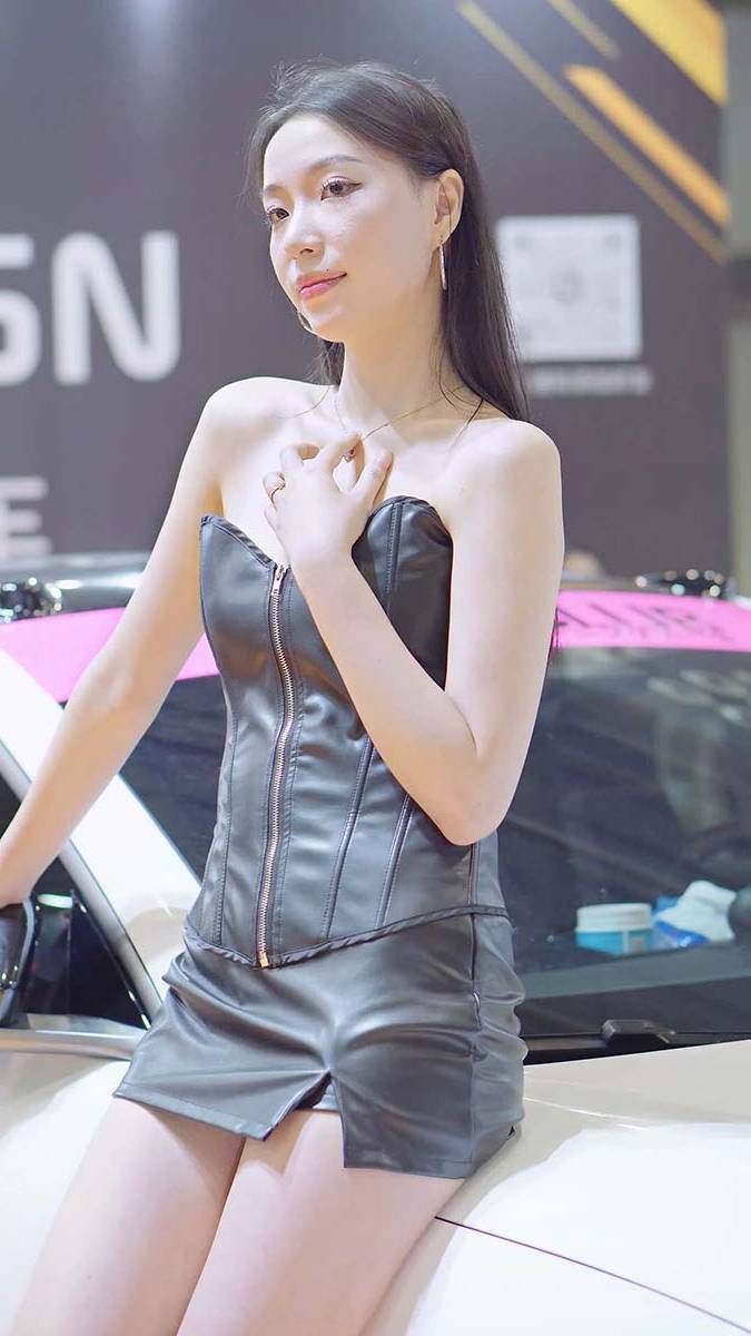 2023 东莞AIT改装车展 Auto Salon Racing Model 54 街拍-第1张