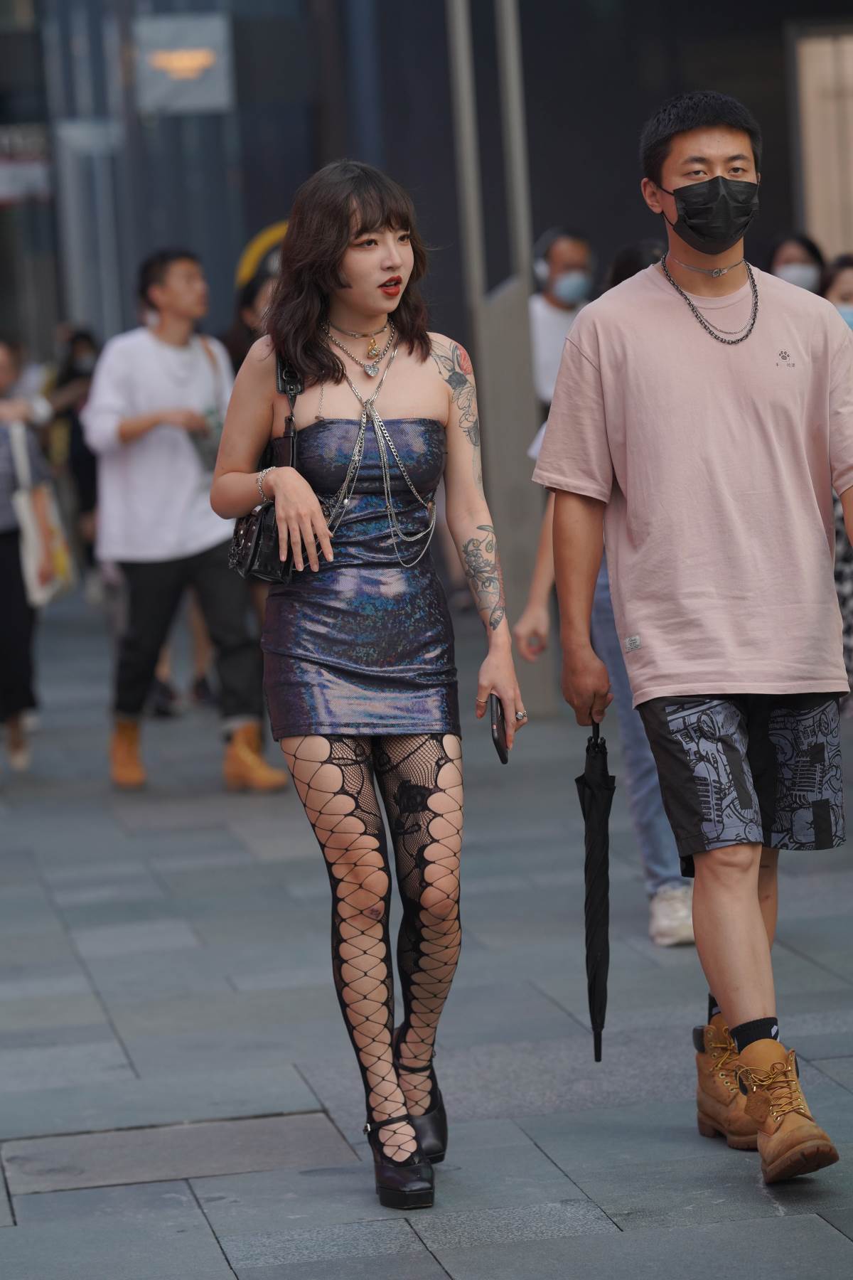 精选街拍作品 NO.3736 时尚皮裙搭配 街拍-第1张