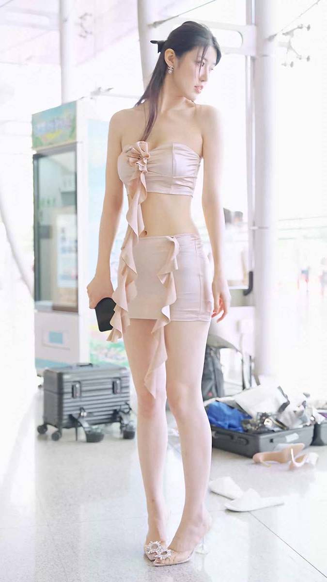 2023 东莞AIT改装车展 Auto Salon Racing Model 65 街拍-第1张