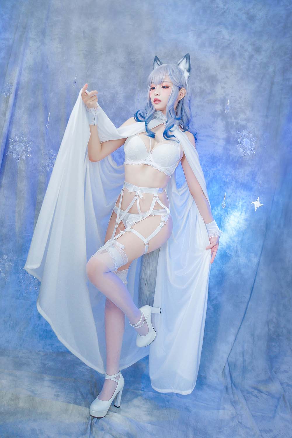 Ely_eee(ElyEE子) – 猫耳白丝带 Cosplay-第1张