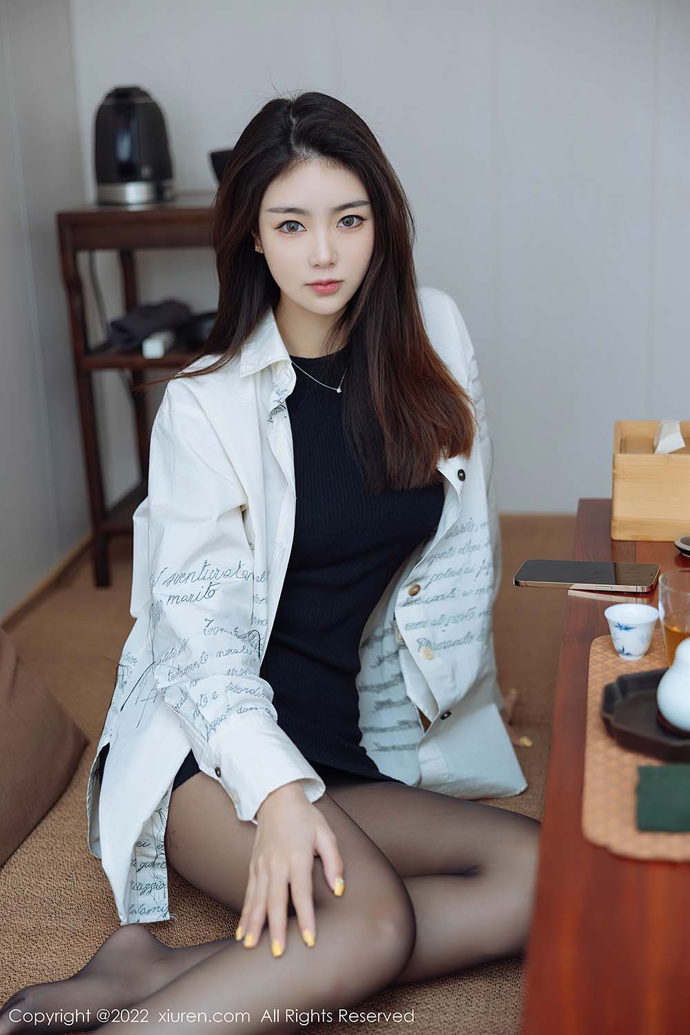 [Xiuren秀人网]2022.04.07 NO.4832 可樂Vicky Xiuren秀人网-第1张