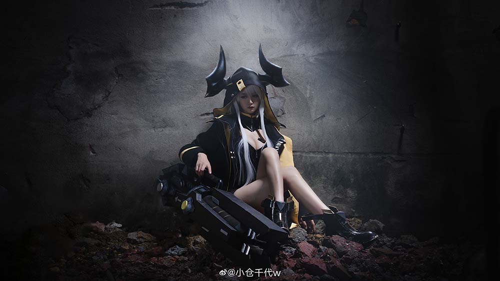 小仓千代w – 卡列尼娜·爆裂 Cosplay-第2张
