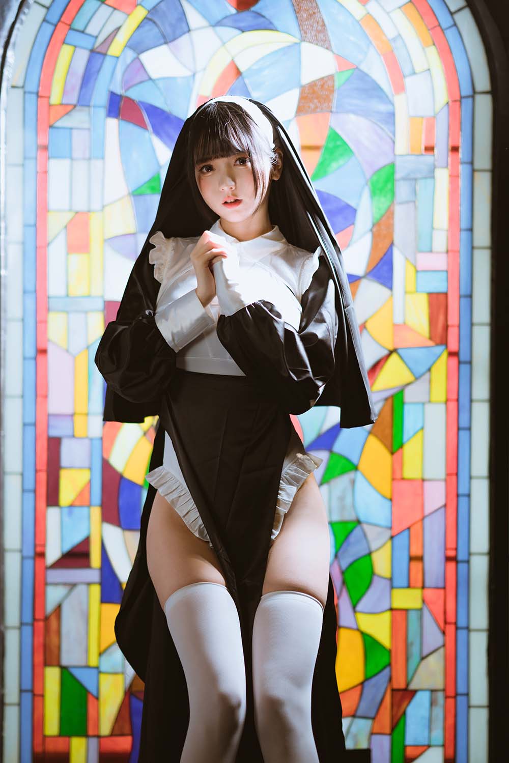 陆卿卿kyokyo – 修女 Cosplay-第1张