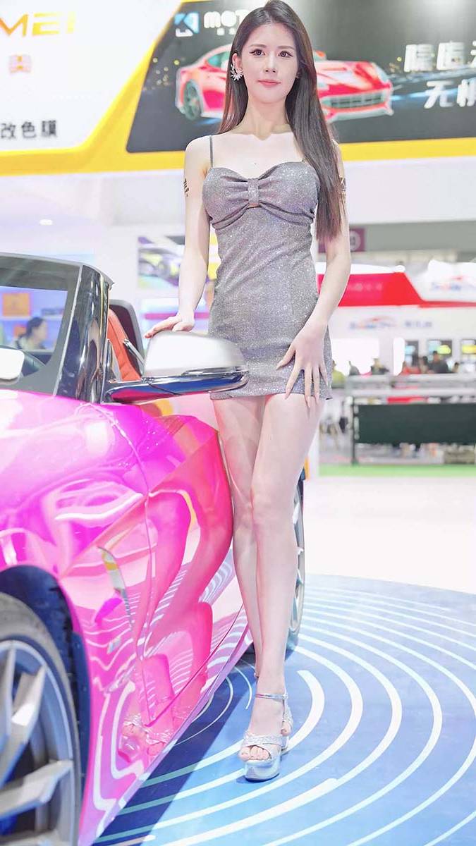 2024 深圳改装车展 Auto Salon 车模抖音网红随拍 02 街拍-第1张