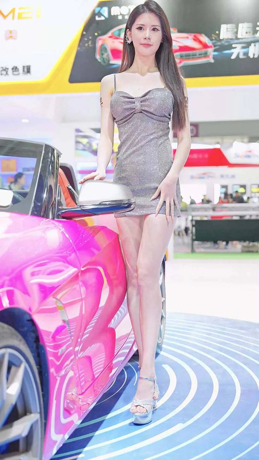 2024 深圳改装车展 Auto Salon 车模抖音网红随拍 02 街拍-第1张