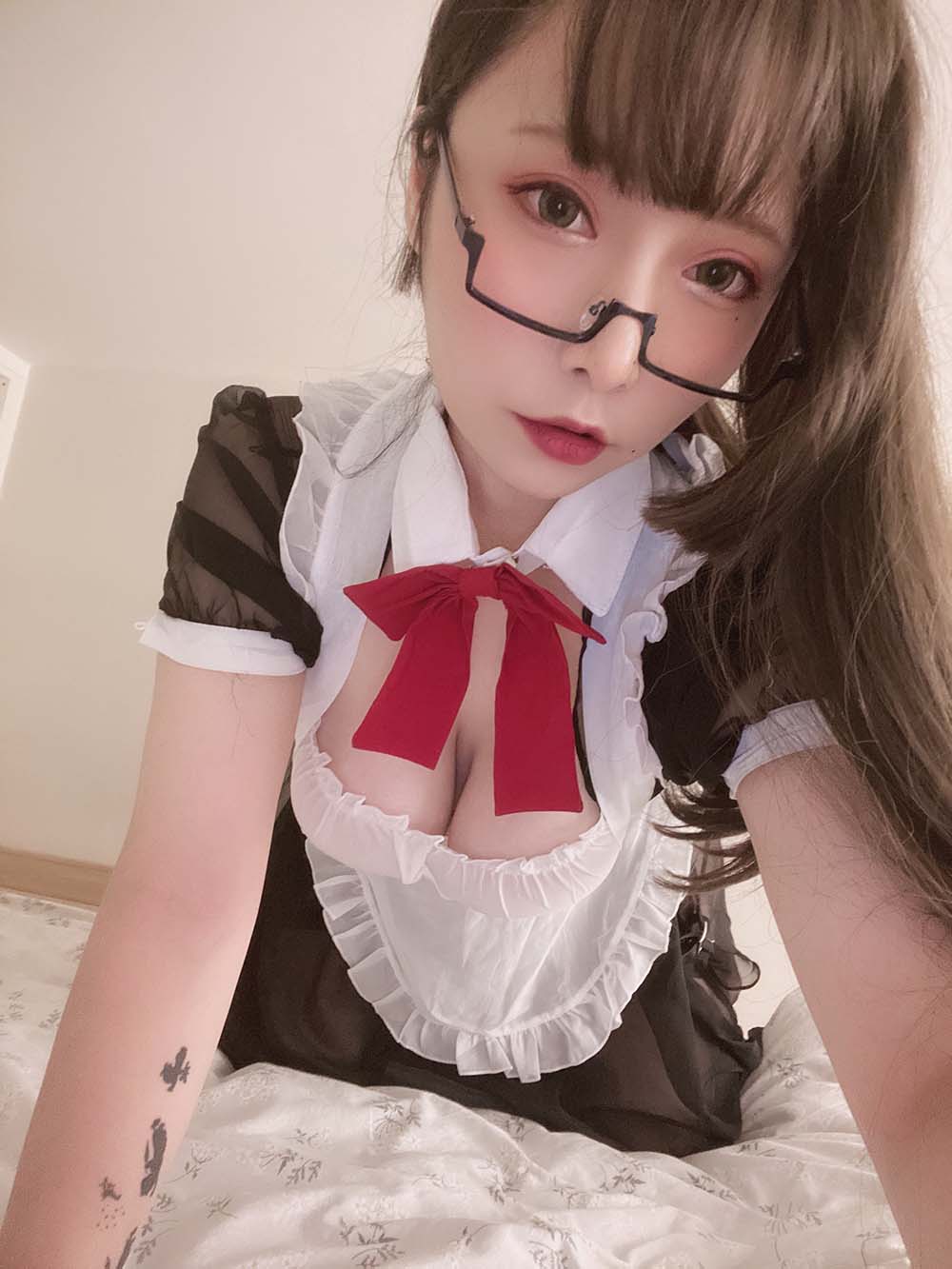 次屁啦 – 透明女仆桃 Cosplay-第1张