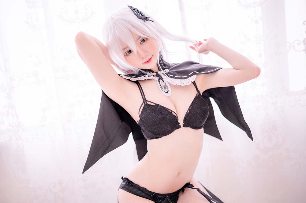 Sally Dorasnow – Echidna Lingerie Cosplay-第1张