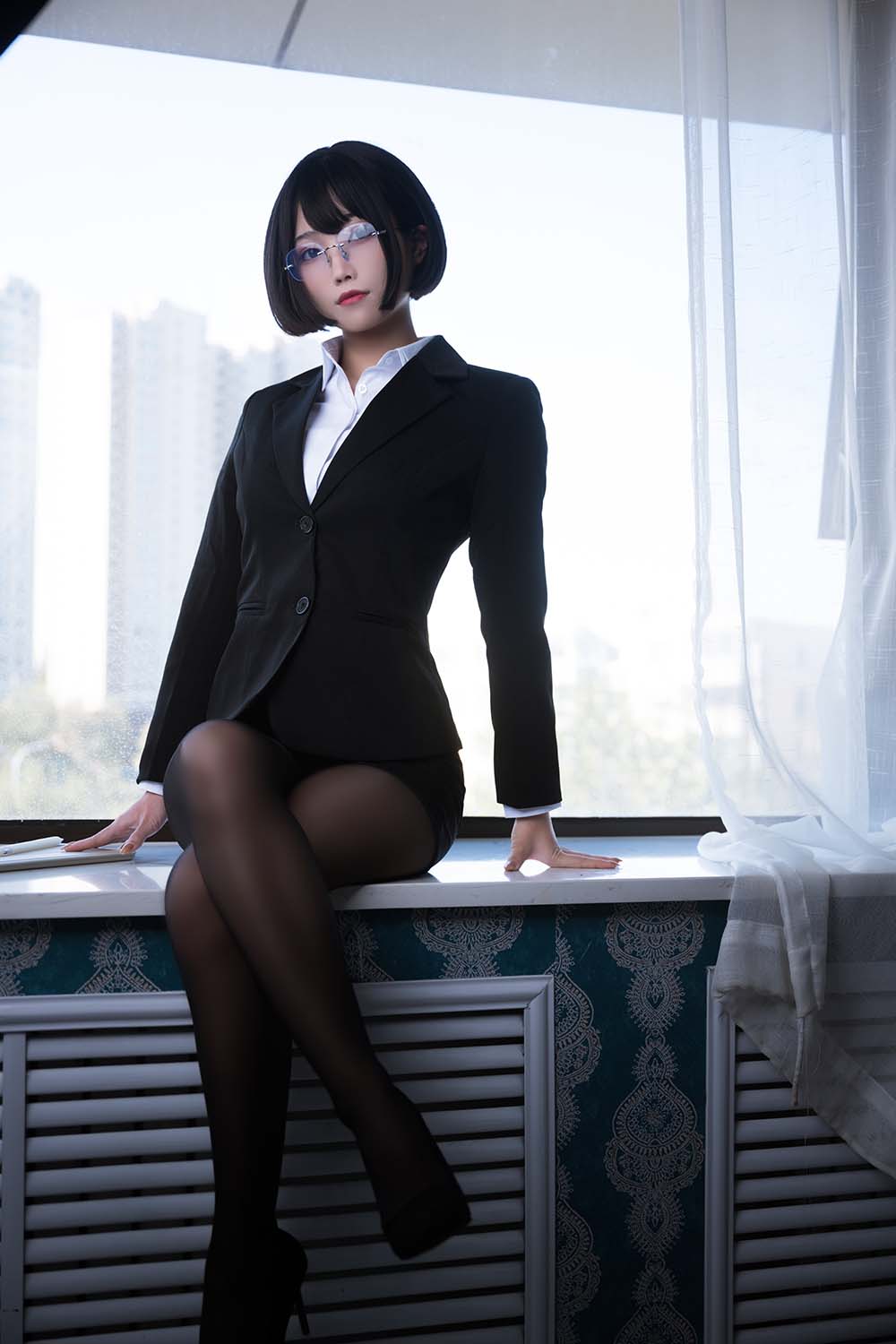 汪知子 – 黑丝OL Cosplay-第1张