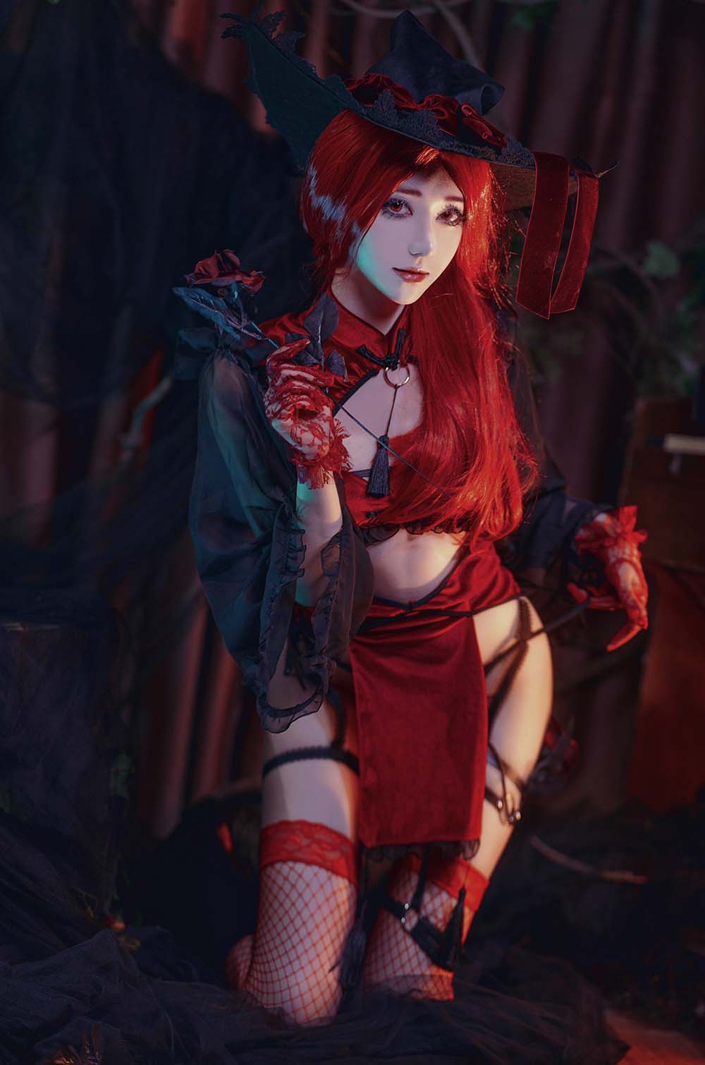 南桃Momoko – 红女巫 Cosplay-第1张