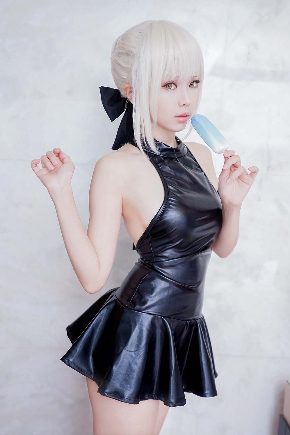 Ely_eee(ElyEE子) – 黑皮泳裙 Cosplay-第1张