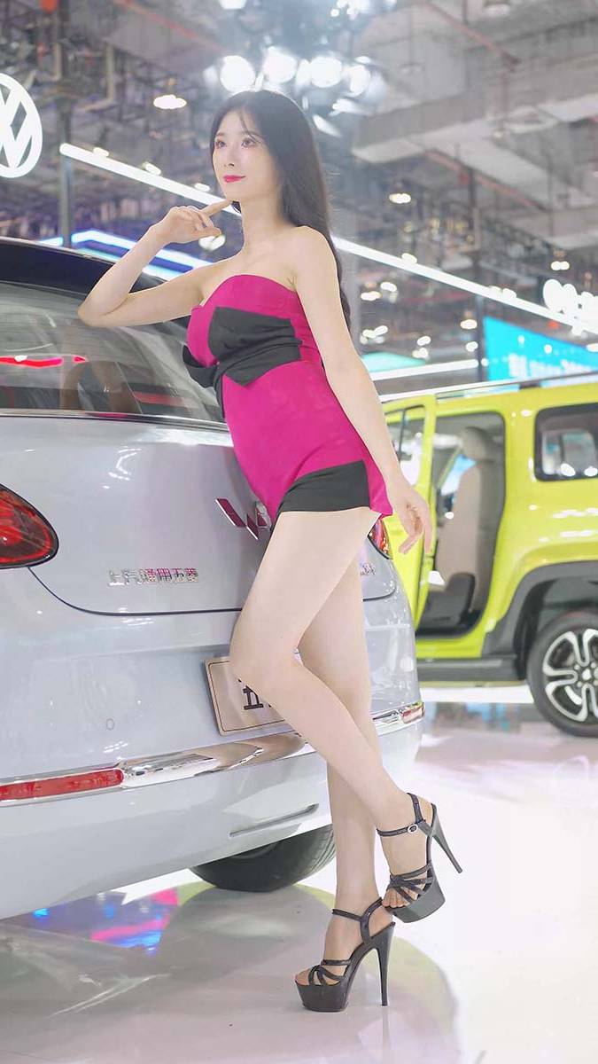 2023 东莞秋季车展 Racing Model 五菱车模 03 街拍-第1张