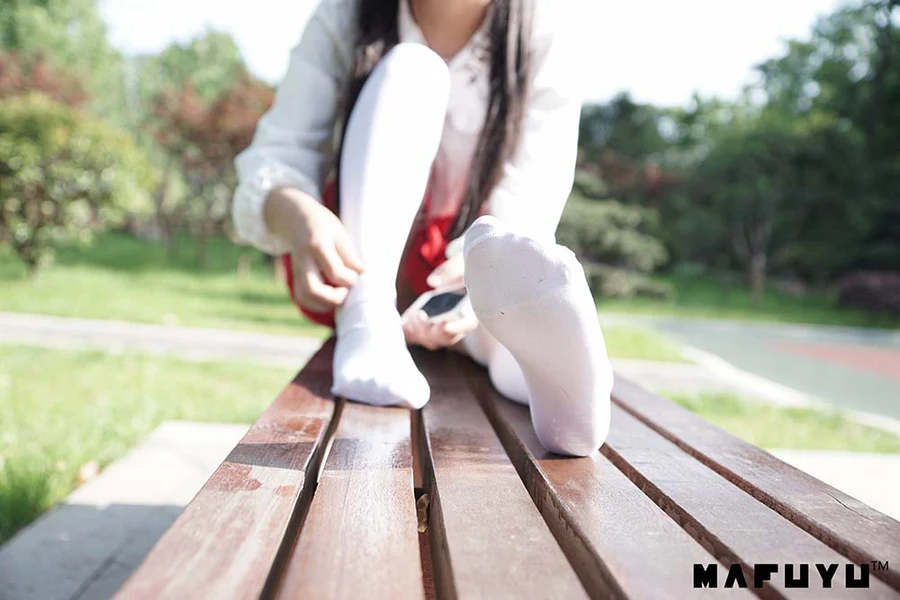神楽板真冬 – 少女と自然と白い靴下系列套图 Cosplay-第1张