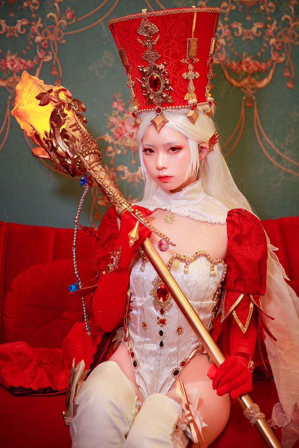G44不会受伤 – 教皇 Cosplay-第1张