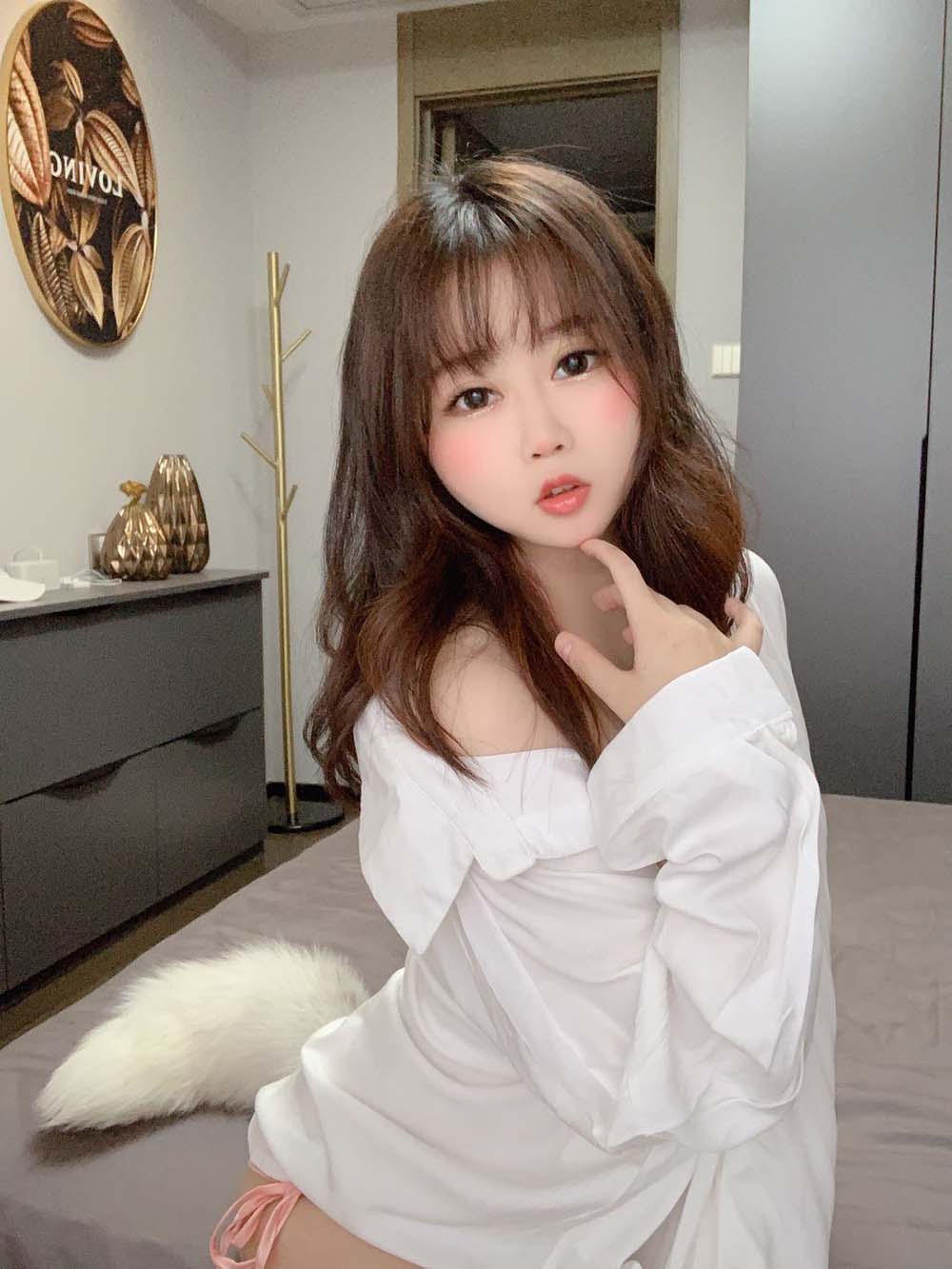 蜜桃少女是依酱呀 – 尾巴 Cosplay-第1张