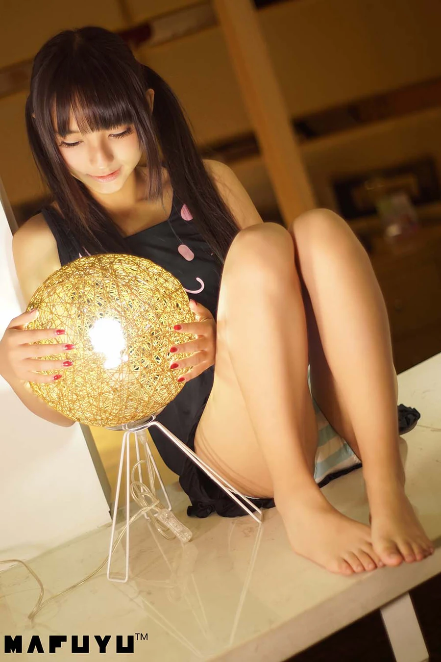 神楽板真冬 – 裸足系列套图 Cosplay-第1张
