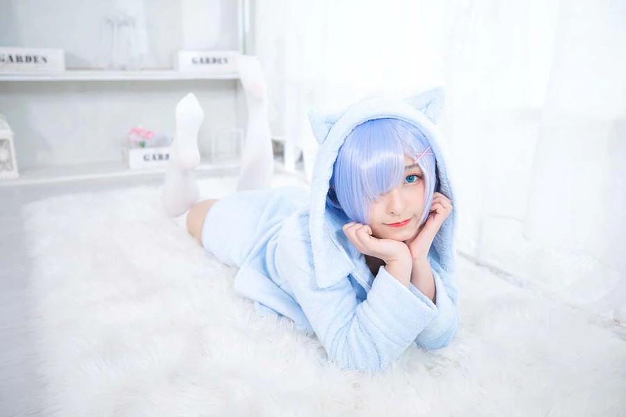 神楽板真冬 – 白丝蕾姆 Cosplay-第2张