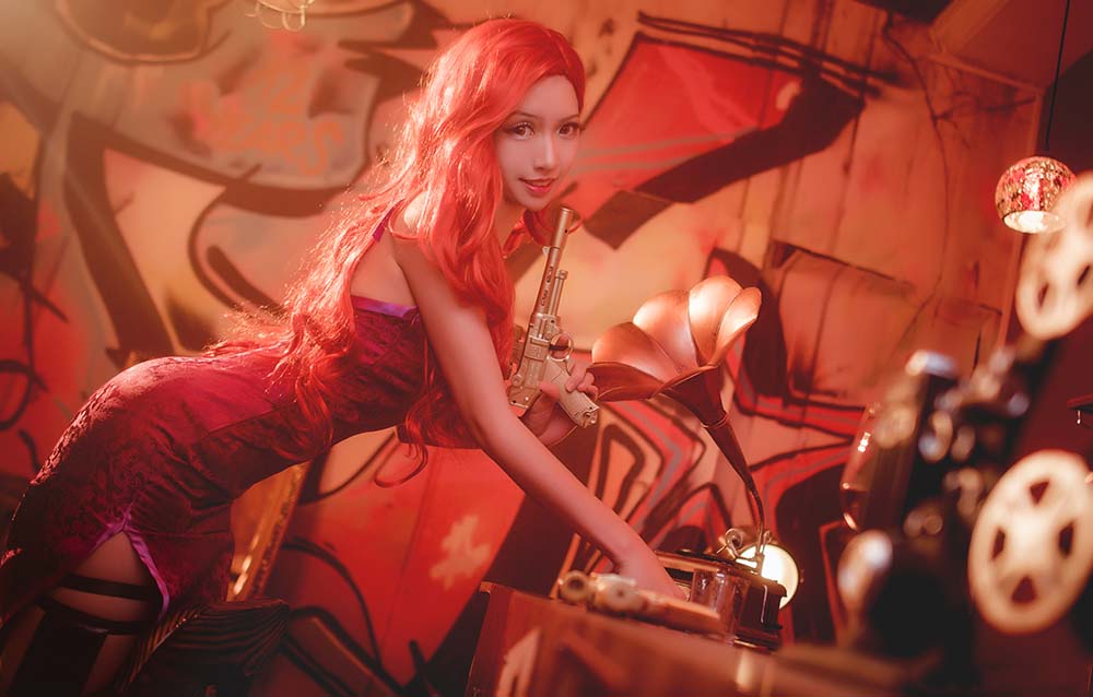 鳗鱼霏儿 – 厄运小姐 Cosplay-第1张