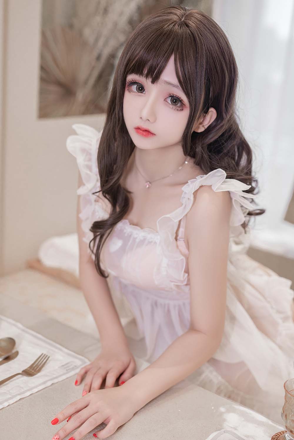 日奈娇 – 围裙人妻 Cosplay-第1张