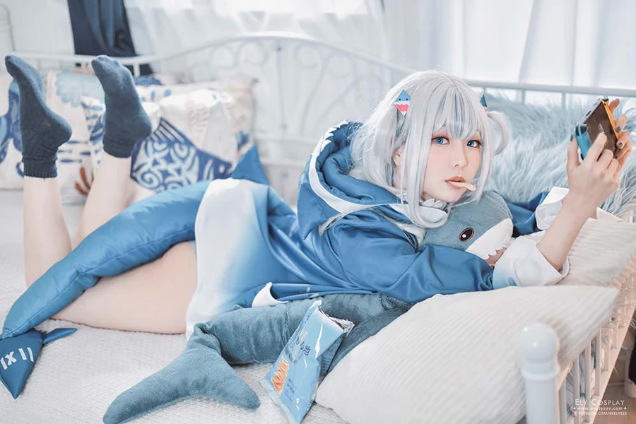 Ely_eee(ElyEE子) – 噶呜·古拉(小鲨鲨) Cosplay-第1张