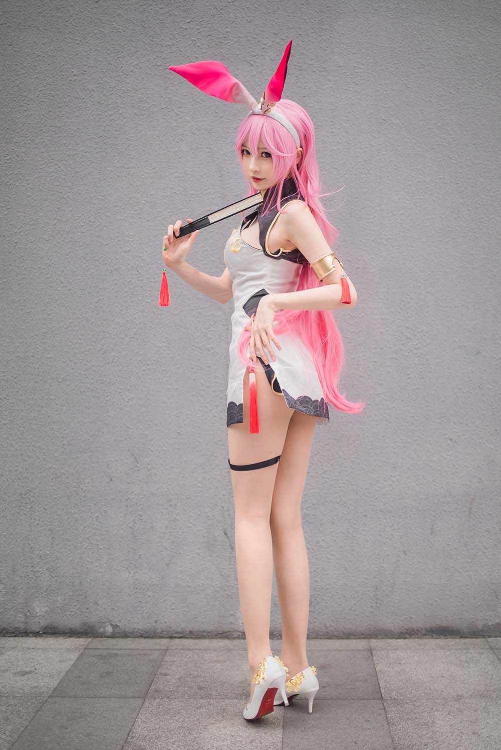 南宫 – 粉红兔女郎 Cosplay-第1张