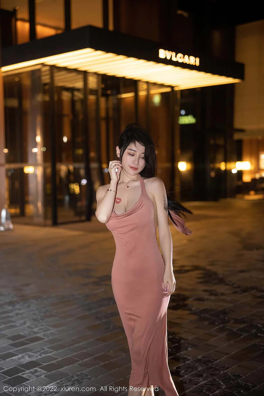[Xiuren秀人网]2022.08.12 NO.5426 美七Mia Xiuren秀人网-第1张