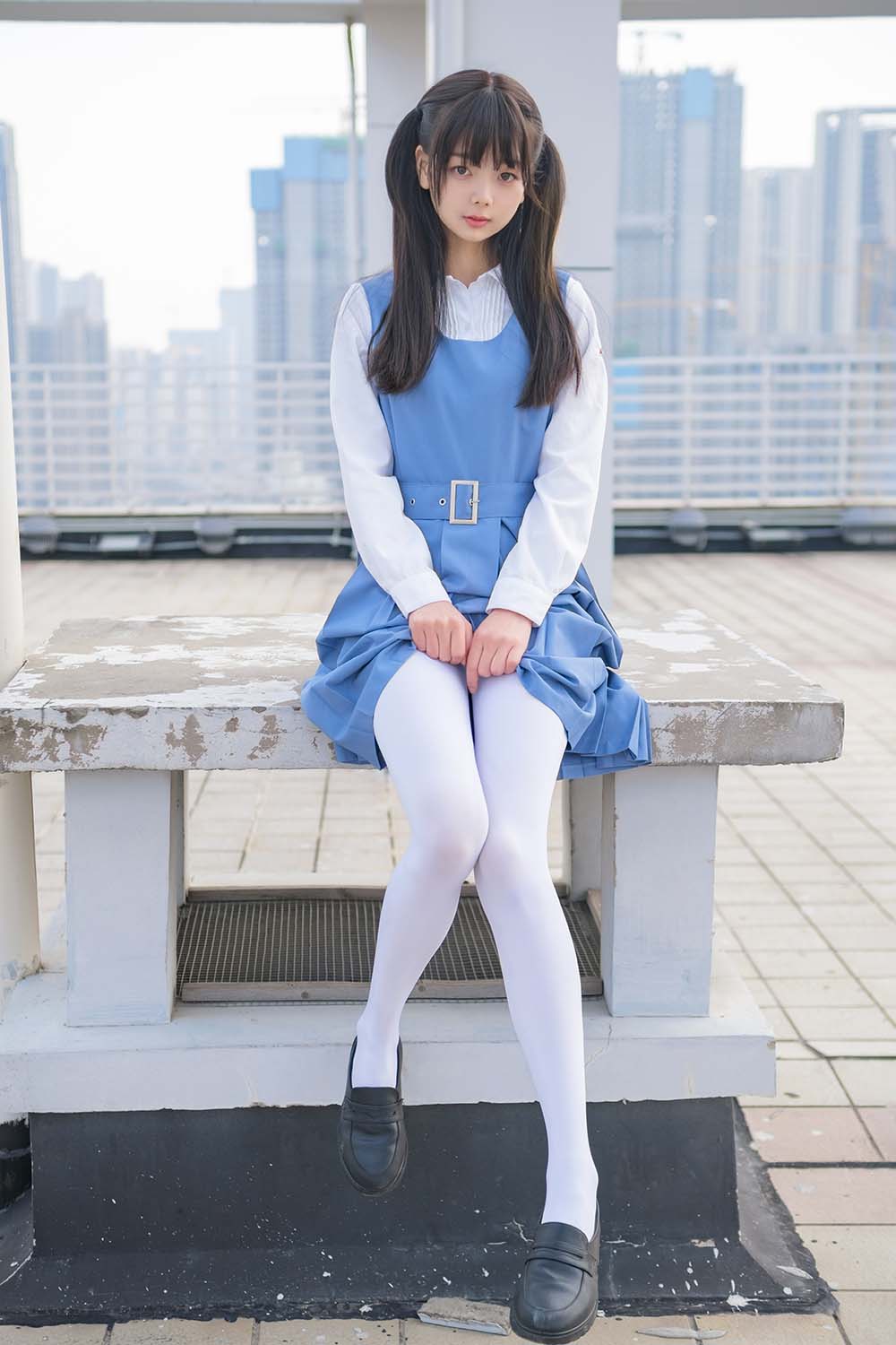 柴系小乖(稚乖画册) – 夜夜 天台真空80D白丝 Cosplay-第1张