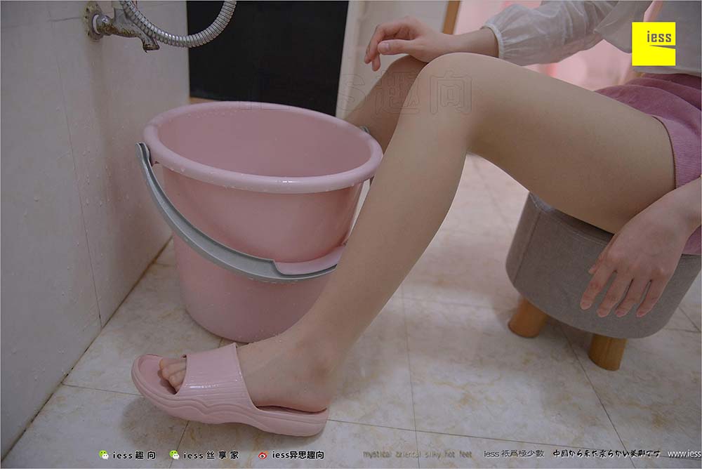 [IESS异思趣向] 2018.05.05 丝足便当226：《贤惠的妻子1》姗姗 IESS异思趣向-第2张
