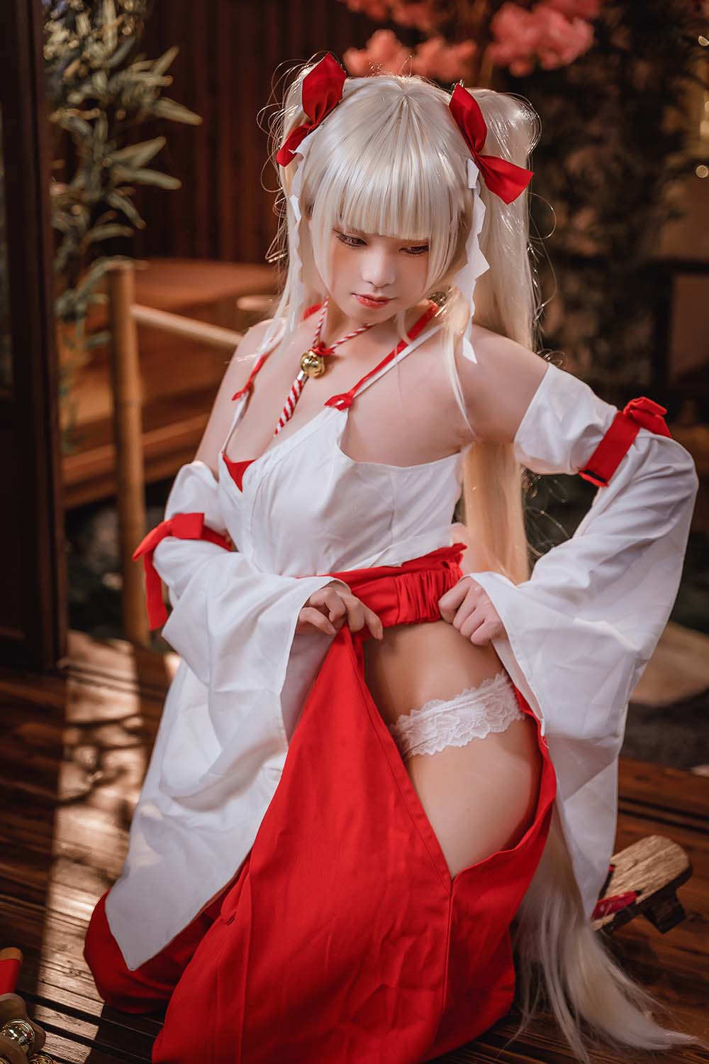 蜜汁猫裘 – 可畏巫女 Cosplay-第2张