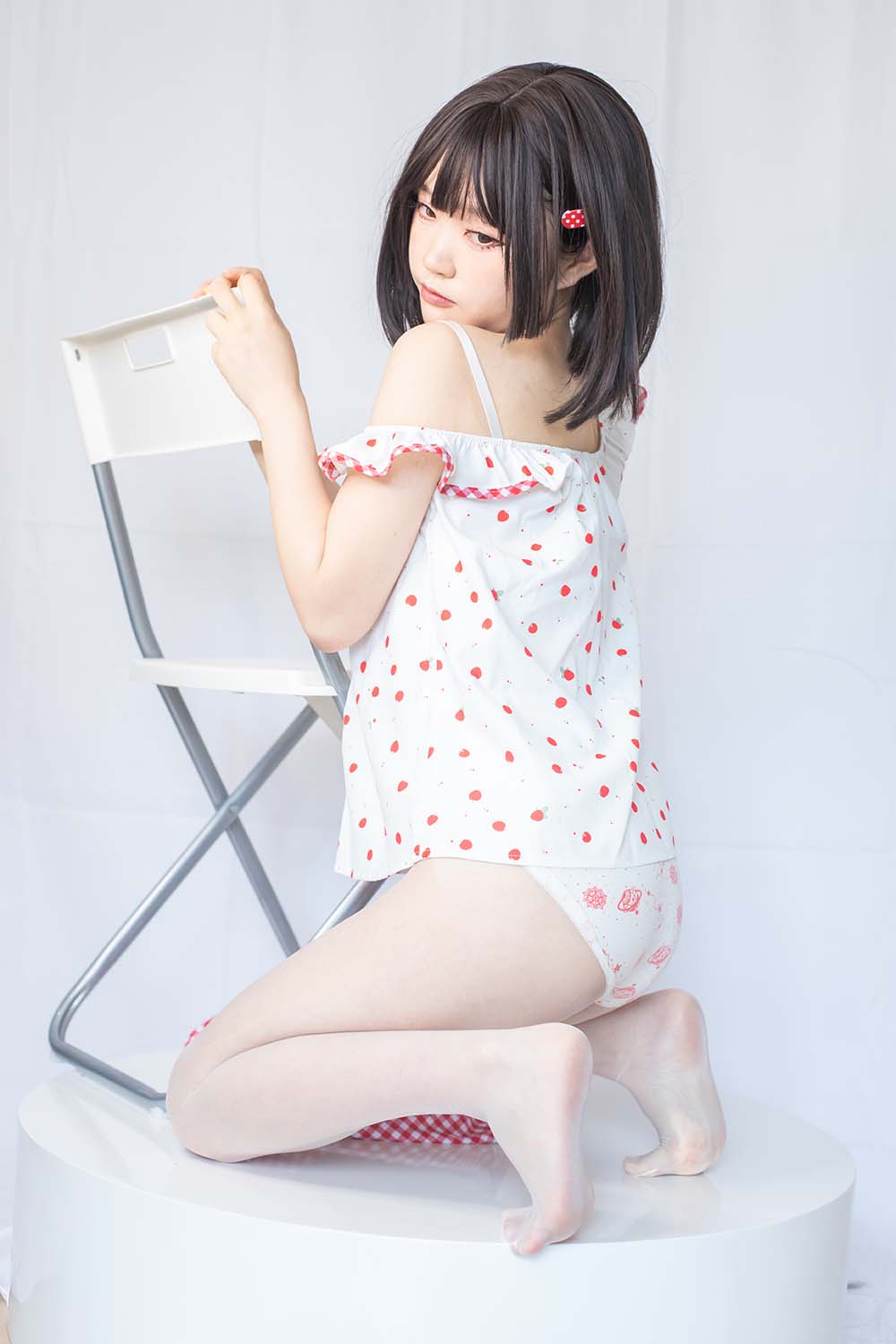 神沢永莉 – 粉色格子裙 Cosplay-第2张