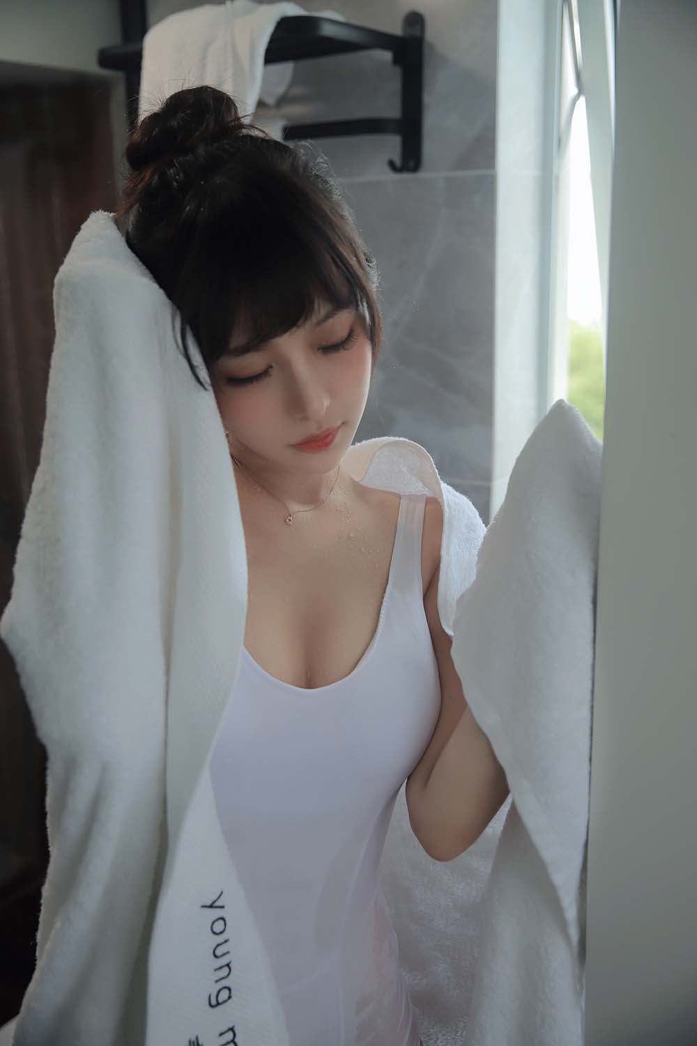 Shika小鹿鹿 – 半透浴室 Cosplay-第2张