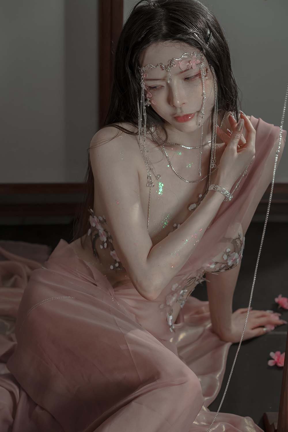 秋和柯基(夏小秋秋秋) – 粉 桃花神 Cosplay-第1张