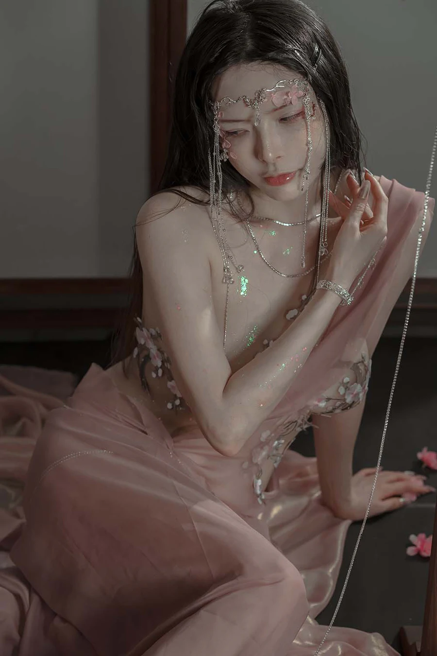 秋和柯基(夏小秋秋秋) – 粉 桃花神 Cosplay-第1张
