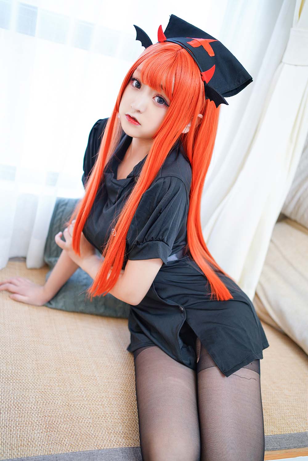 恩田直幸 – 橘色黑护士 Cosplay-第1张