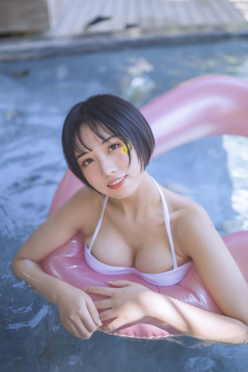 念雪ww – 白色泳衣 Cosplay-第1张