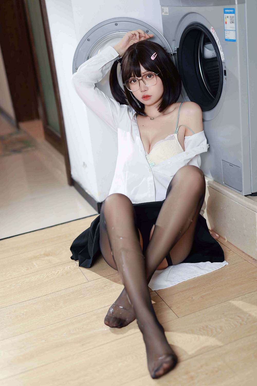 洛桑w伊梓 – 眼镜妹妹 Cosplay-第1张