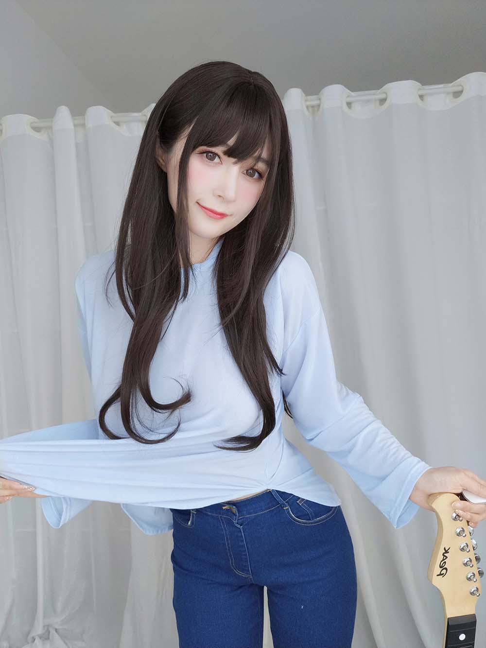 白银 – ギターの妹 Cosplay-第1张