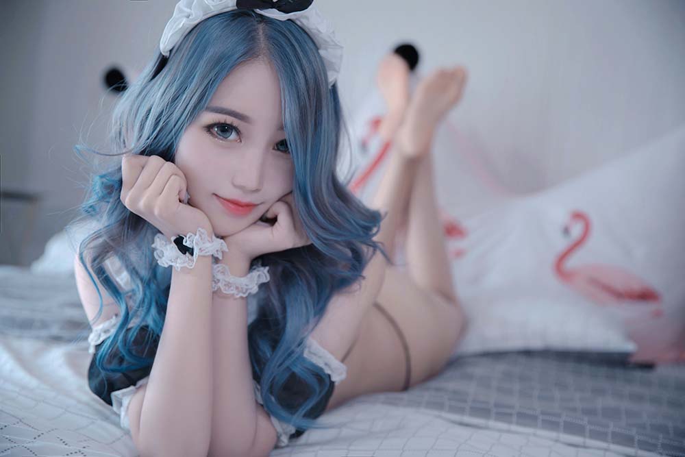 eloise软软 – 三点与黑丝 Cosplay-第1张