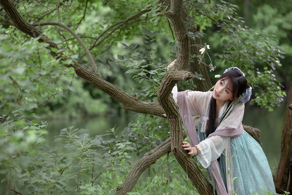 [YITUYU艺图语]2023.09.05 雨中作 小谨 YITUYU艺图语-第1张