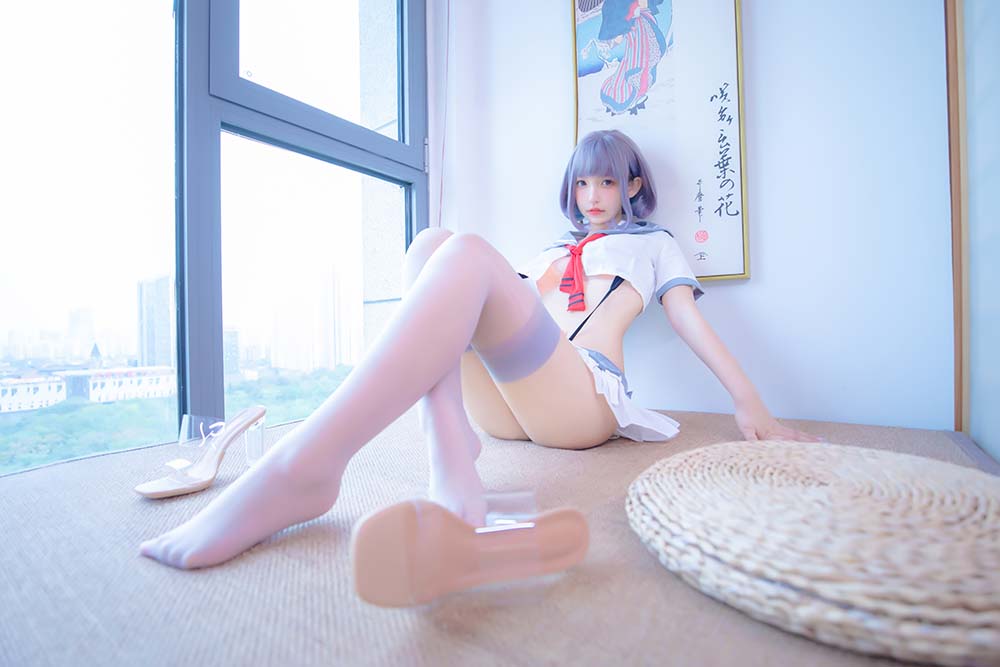 神楽板真冬 – 灰丝吊带JK Cosplay-第2张
